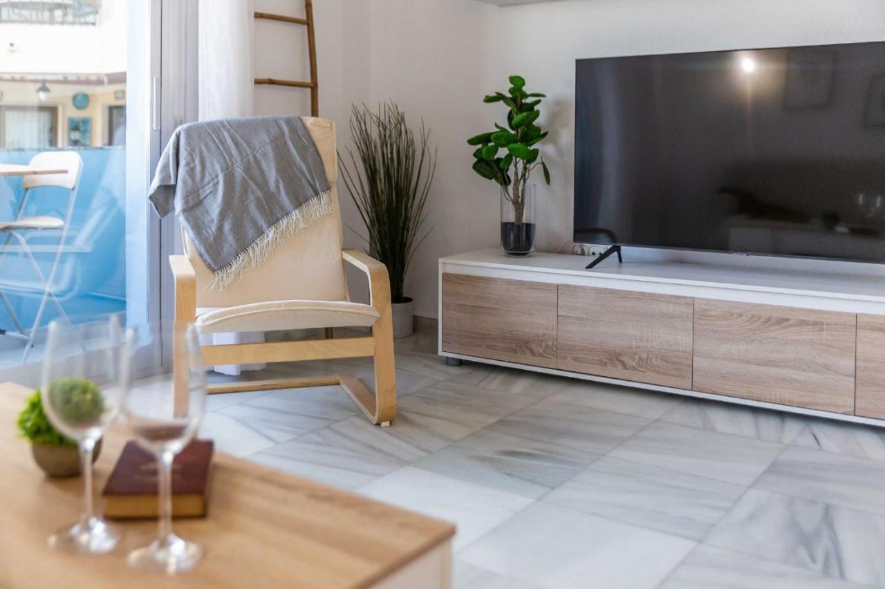 Fuengirola Los Boliches Paseo Maritimo Rey De Espana Esquina Lope De Vega 1 Dormitorio Mas Sofa Cama Salon Mas Cama Supletoria Luaran gambar