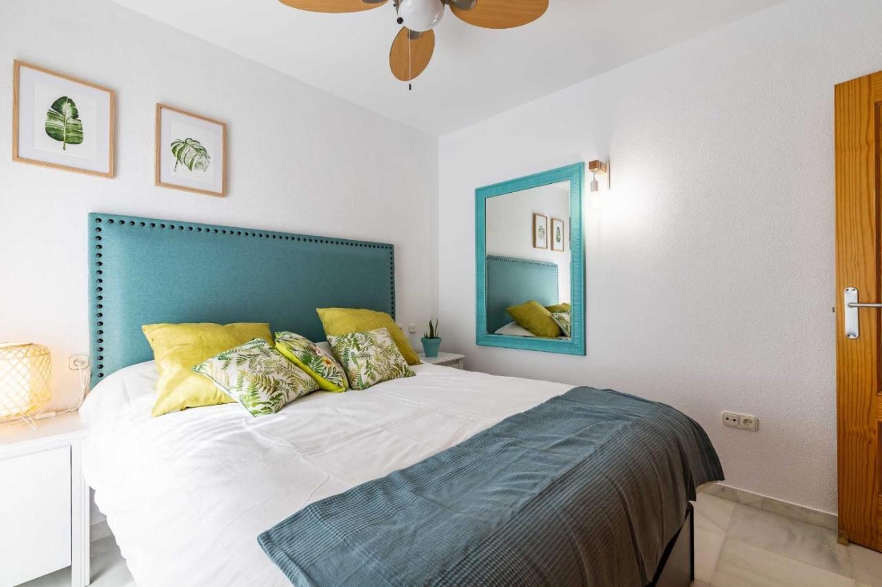 Fuengirola Los Boliches Paseo Maritimo Rey De Espana Esquina Lope De Vega 1 Dormitorio Mas Sofa Cama Salon Mas Cama Supletoria Luaran gambar